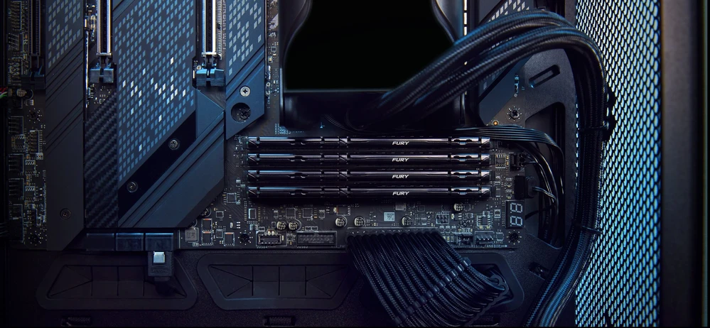 Kingston Fury Beast RAM moduliai kompiuterio plokštėje