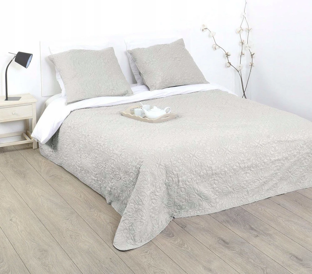 Patalynės komplektas Atmosphera Lovatiesė su dekoratyvinėmis pagalvėmis lovai ir sofa-lovai, dygsniuota lovatiesė miegamajam
