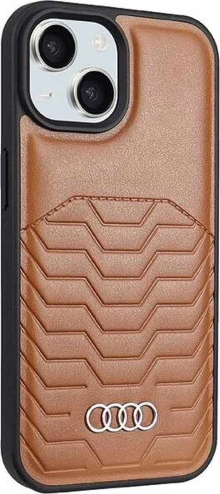 Audi Synthetic Leather MagSafe Apple iPhone 15 Plus / 14 Plus 6.7″ rudos spalvos kietas dėklas AU-TPUPCMIP15M-GT