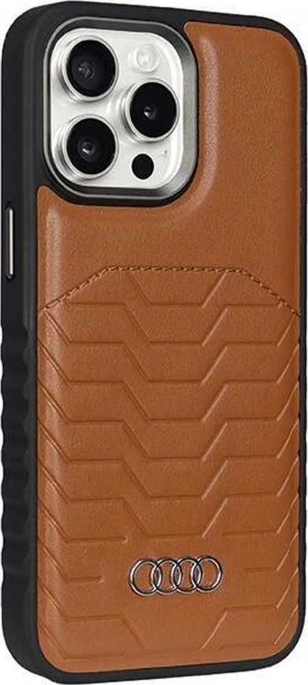 Audi Synthetic Leather MagSafe Apple iPhone 15 Pro 6.1″ rudos spalvos kietas dėklas AU-TPUPCMIP15P-GT/D3-BN