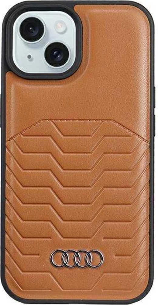 Audi Synthetic Leather MagSafe Apple iPhone 15 Plus / 14 Plus 6.7″ rudos spalvos kietas dėklas AU-TPUPCMIP15M-GT