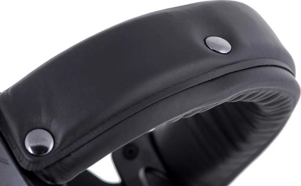 Beyerdynamic DT 770 Pro Juodas Limited Edition - closed studio ausinės