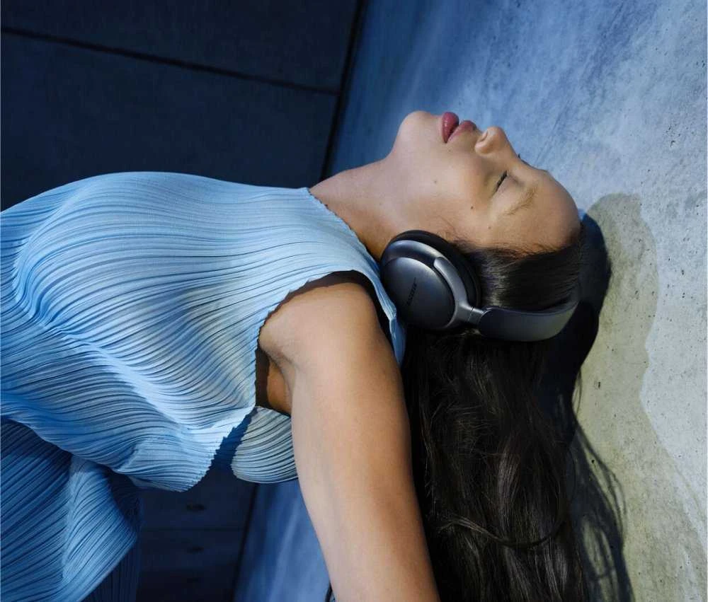 Belaidės ausinės Bose QuietComfort Ultra, Juodos