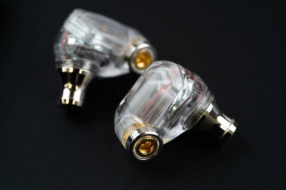 Campfire Audio ausinės Campfire Audio Iris – hibridinės IEM Hi-Fi 1BA+1DD