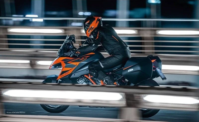 Cardo Packtalk EDGE KTM Pasikalbėjimo įranga