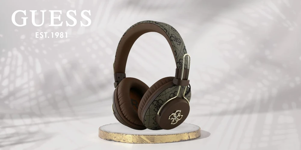 Guess PU 4G Metal Logo ENC belaidės ausinės rudos spalvos