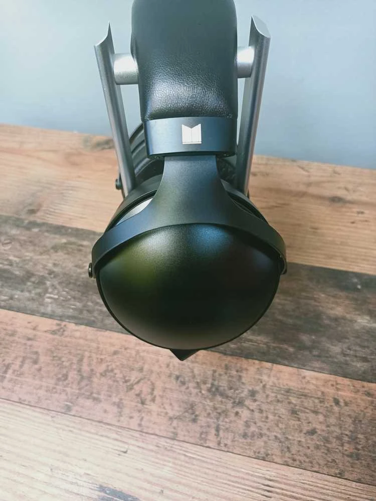 Ausinės Monoprice M1070C juoda