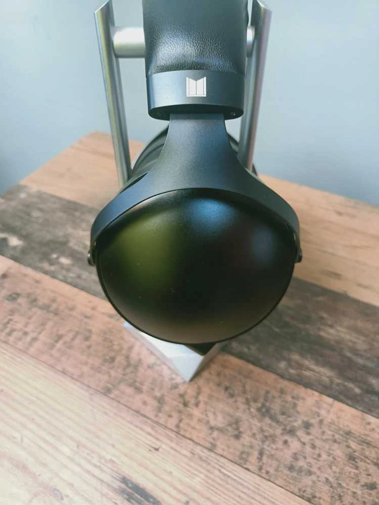 Ausinės Monoprice M1070C juoda