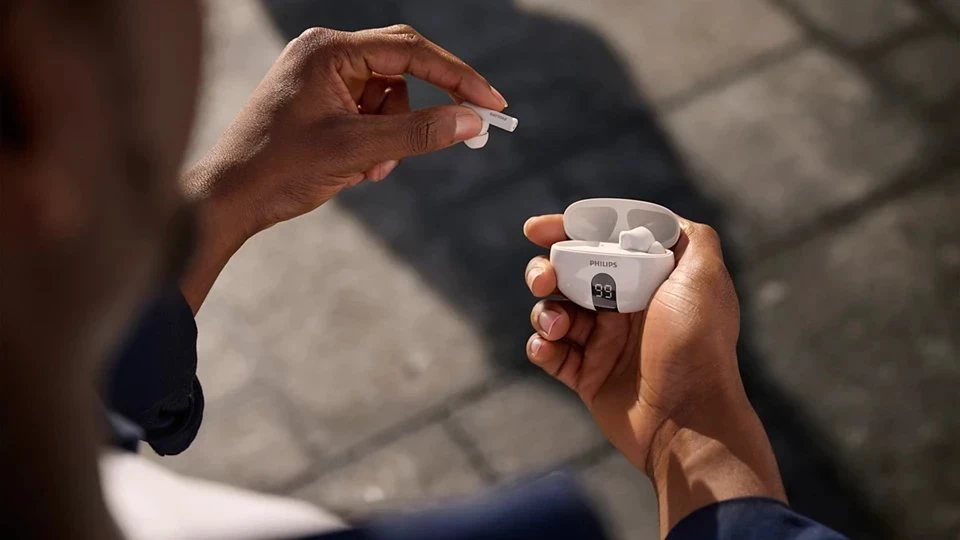 Philips TAT2520 belaidės ausinės su įkrovimo dėklu