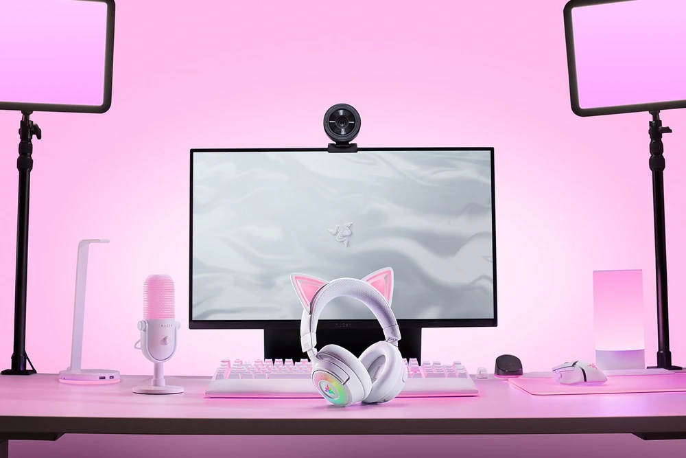Razer | Ausinės | Kraken Kitty V3 Pro | Bluetooth | Over-Ear | Baltas