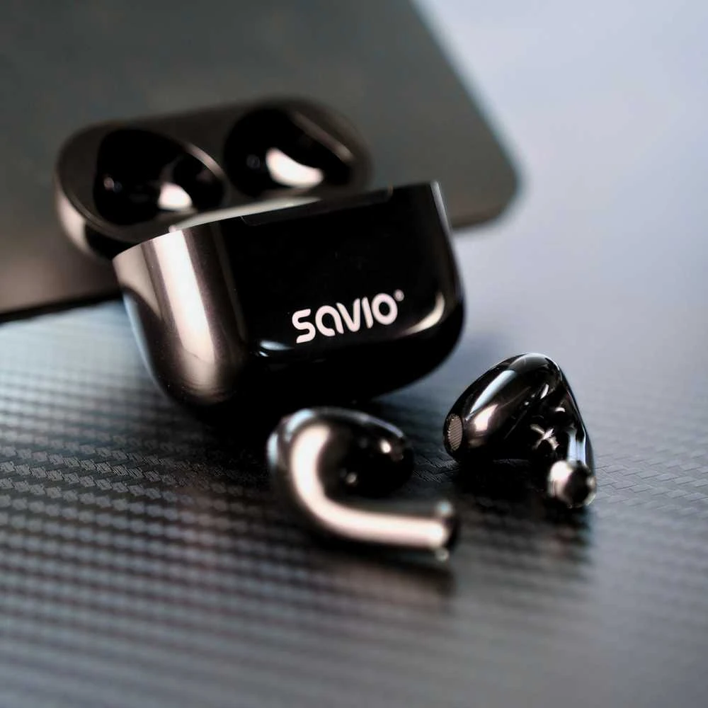 SAVIO TWS-02 PRO: atidarytas ausiniu deklas