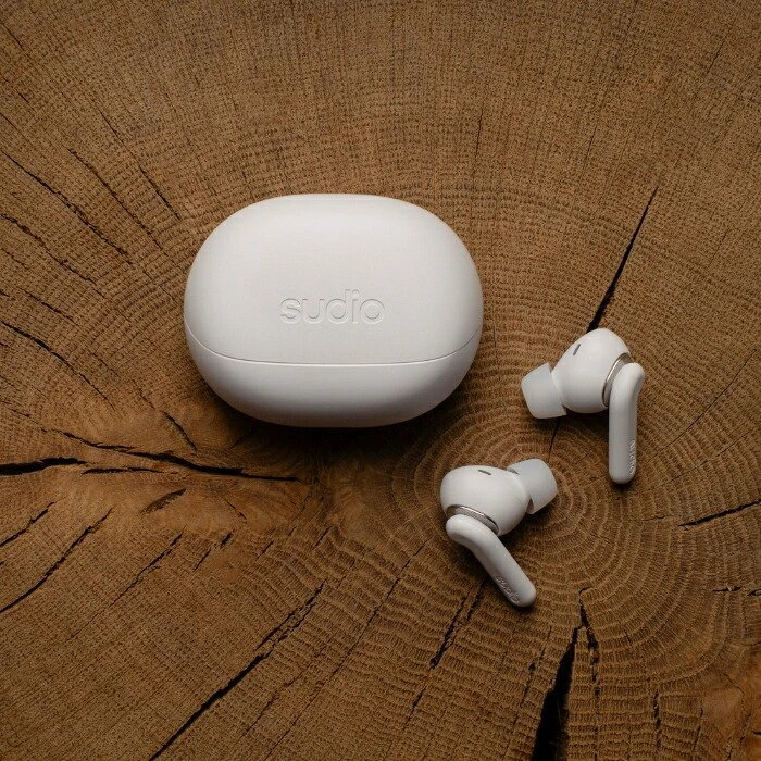 Sudio Ausinės | E4 Pro | Bluetooth | į ausis įkišamos | Mikrofonas | Cloud Baltos | Triukšmo slopinimas | Triukšmo mažinimas