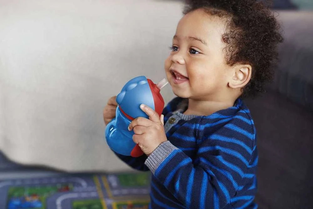 „Philips Avent“ – šiaudelių puodeliai, lankstus šiaudelių puodelis, 200 ml / 7 uncijos, 9 mėn.+, 1 vnt. pakuotė