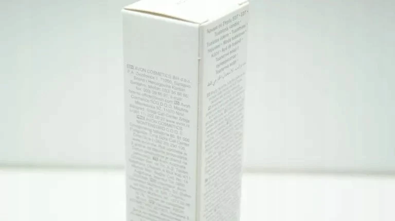 Avon Pur Blanca tualetinio vandens purškiklis 50 ml