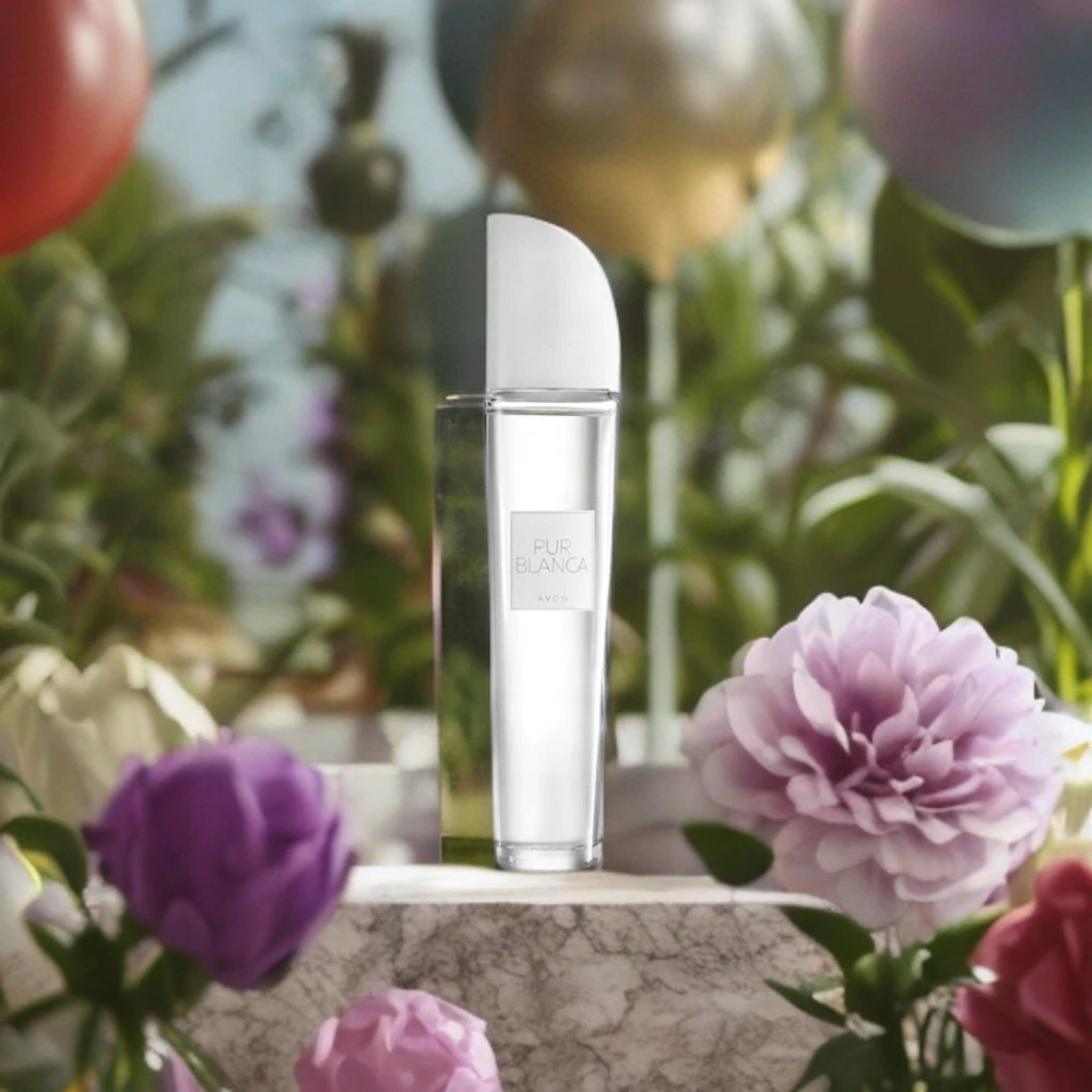 Avon Pur Blanca tualetinio vandens purškiklis 50 ml