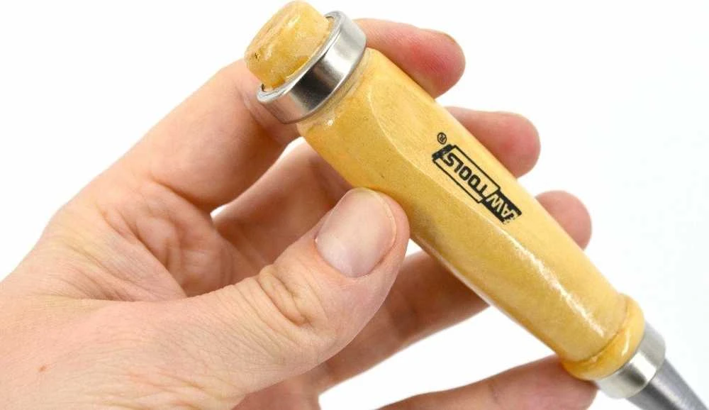 AW-Tools AWTOOLS KALTŲ RINKINYS SU MEDINĖMIS RANKENOMIS 4vnt. 6/12/18/24mm