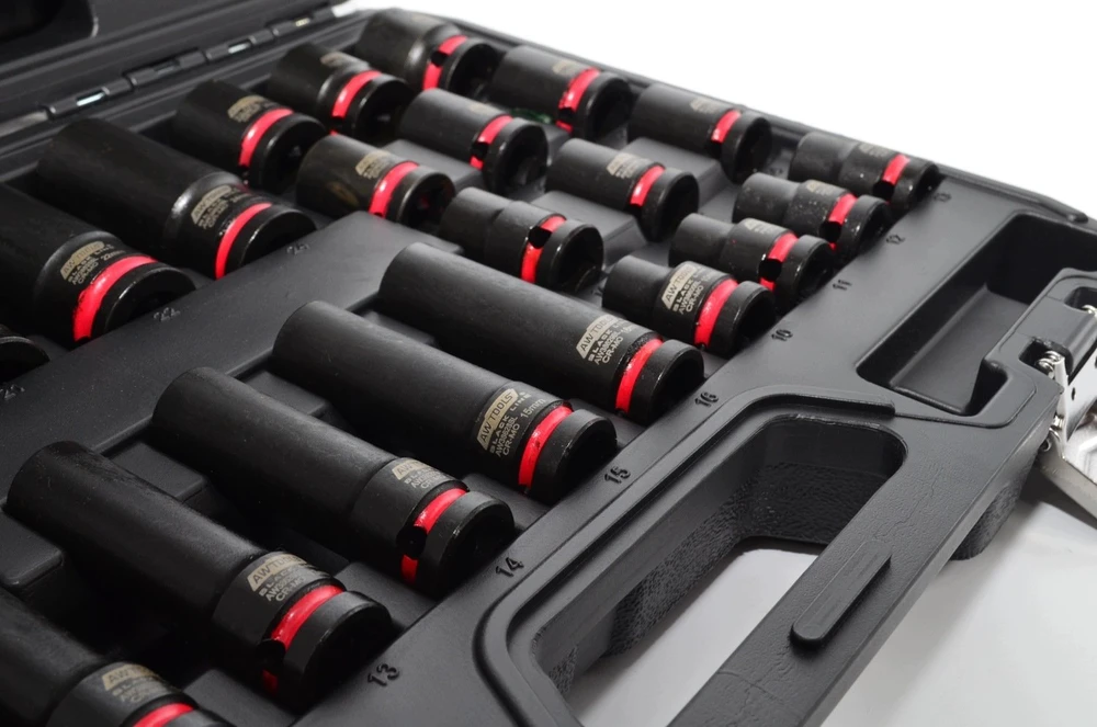 AW-Tools AWTOOLS SMŪGINIŲ GALVUČIŲ RINKINYS 1/2″ 26 vnt./10-24 mm/ TRUMPOS IR ILGOS Juodas LINE