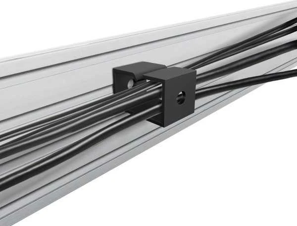 Laikiklis B-TECH AV SYSTEM X - KABELIŲ TVARKYMO LAIKIKLIAI BT8390 - 3 VNT.