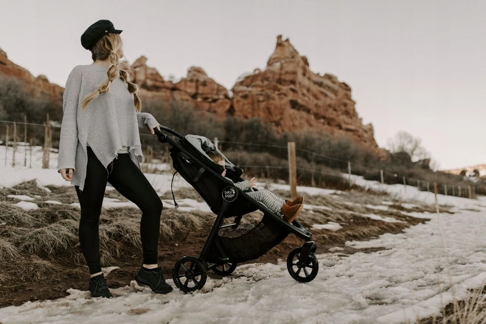 Vežimėlis BABY JOGGER BBJ WOZEK 2W1 CITY MINI GT2 GONDOL OPULENT Juodas