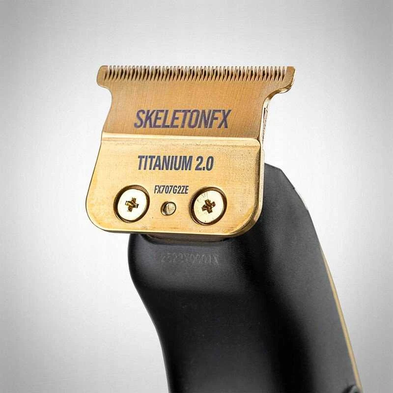 Įkraunama plaukų kirpimo mašinėlė-trimeris Babyliss Pro LO-PROFX FX726GE