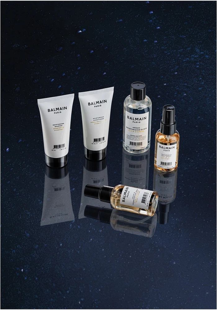 Balmain rinkinys Balmain Professionnel: drėkinamasis plaukų šampūnas, skirtas drėkinimui, 50 ml + drėkinamasis plaukų kondicionierius, skirtas drėkinimui, 50 ml + Balmain Professionnel purškiklis su druska, skirtas apibrėžtumui ir tekstūrai, lengvo fiksavimo, 50 ml + argano drėkinamasis plaukų eliksyras, plaukų O