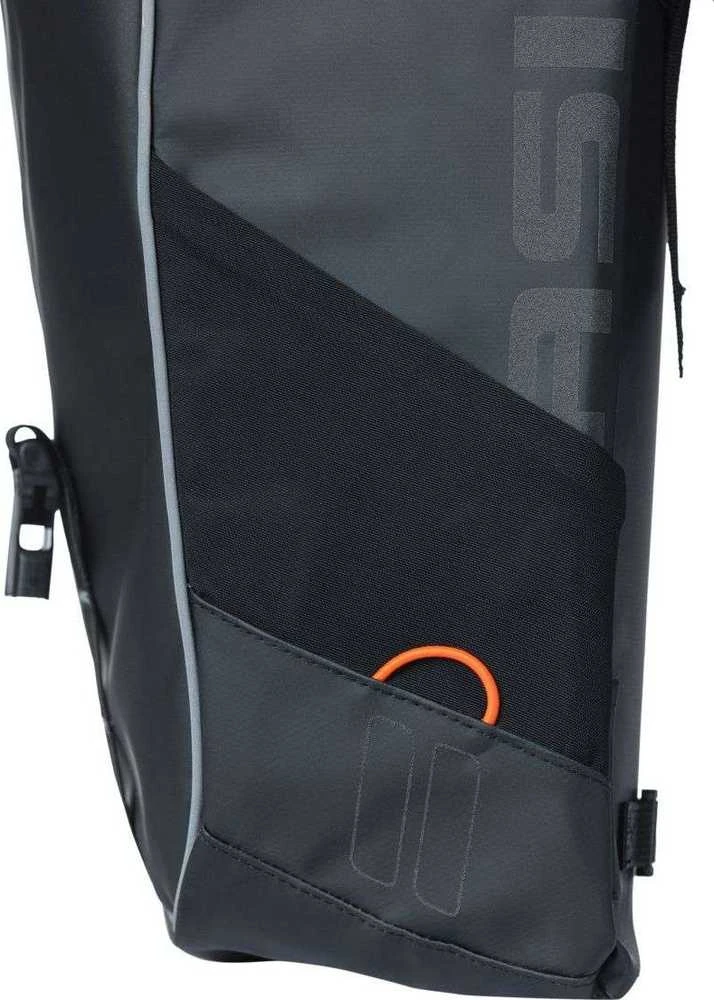 Dvigubas krepšys ant bagažinės Basil Miles Tarpaulin Daouble Bag