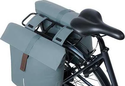 Basil Dviračio kuprinė miesto dviguba CITY DOUBLE PANNIER BAG 28-32L, Universal Bridge System, grafito mėlyna