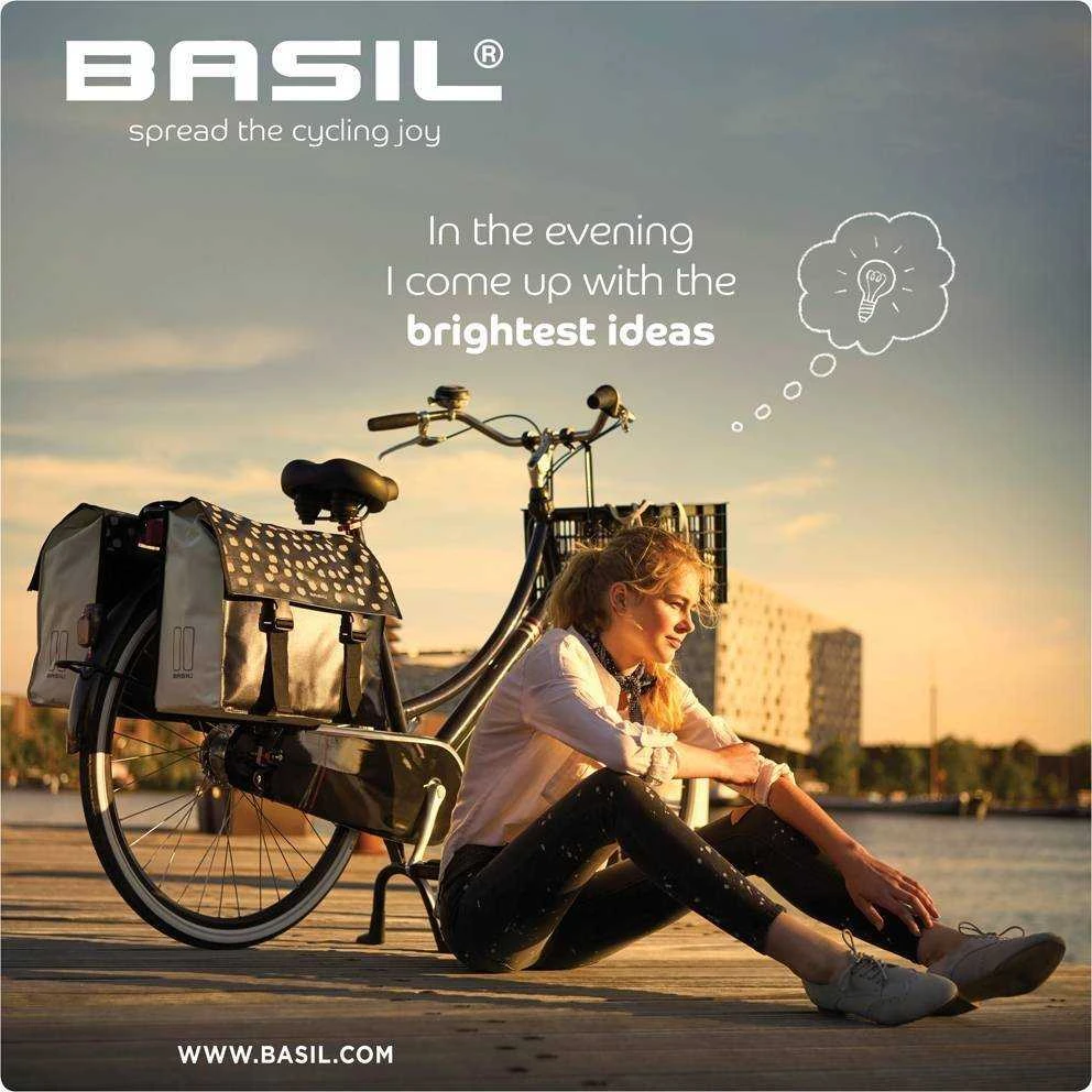 „Basil URBAN LOAD“ dvigubas krepšys krepšiui su 48–53 l talpa, universali tiltelių sistema, 100 % atsparus vandeniui, juodas su šviesą atspindinčiomis/juodas (NAUJIENA 2024 m.)