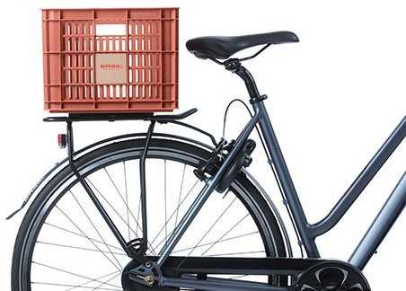 Basil Crate M terra red dviračio dėžė 29,5L