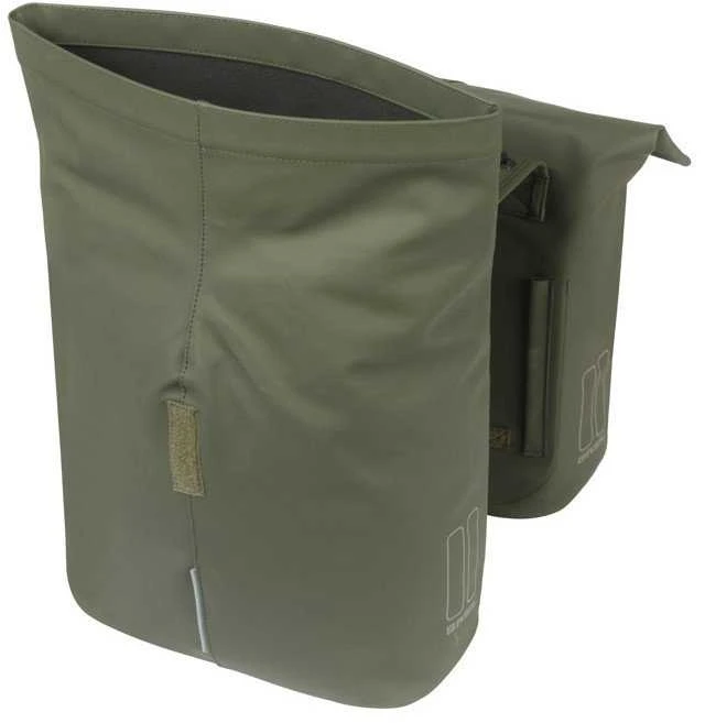 Basil Dviejų dalių miesto sakva BASIL CITY DOUBLE PANNIER BAG MIK 28-32L, MIK sistema (paruošta naudojimui), samanų žalios spalvos (NAUJA 2025)