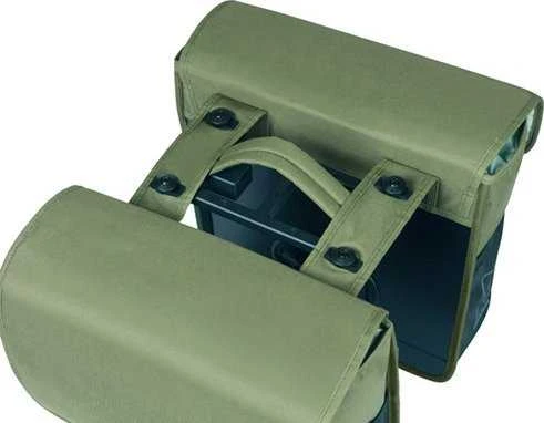 Basil Sakwy GO DOUBLE BAG, MIK su adapteriu tvirtinimui, 32L, Tamsiai žalia (NAUJA 2025)