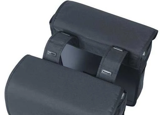 Basil miesto dviratininko sakva dviguba BASIL GO DOUBLE BAG 32L, Universal Bridge System, solid juodas (NEW 2025)