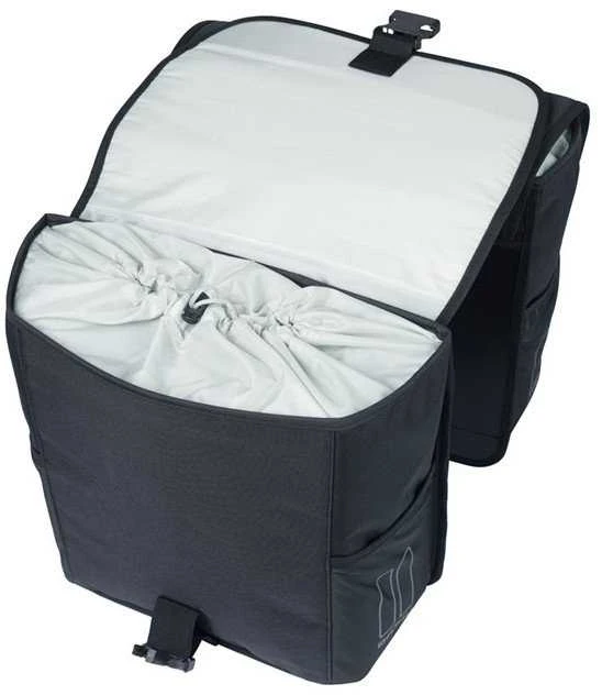 Basil miesto dviratininko sakva dviguba BASIL GO DOUBLE BAG 32L, Universal Bridge System, solid juodas (NEW 2025)