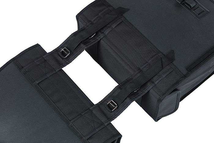 Basil Dviejų skyrių miesto kuprinė BASIL TOUR DOUBLE PANNIER BAG XL 35L, Universal Bridge System, atsparus vandeniui juoda