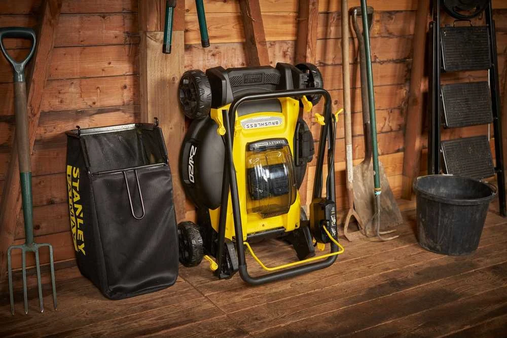 Vejapjovė Stanley SFMCMW2651M-QW; 18 V; 2x4,0 Ah akum.