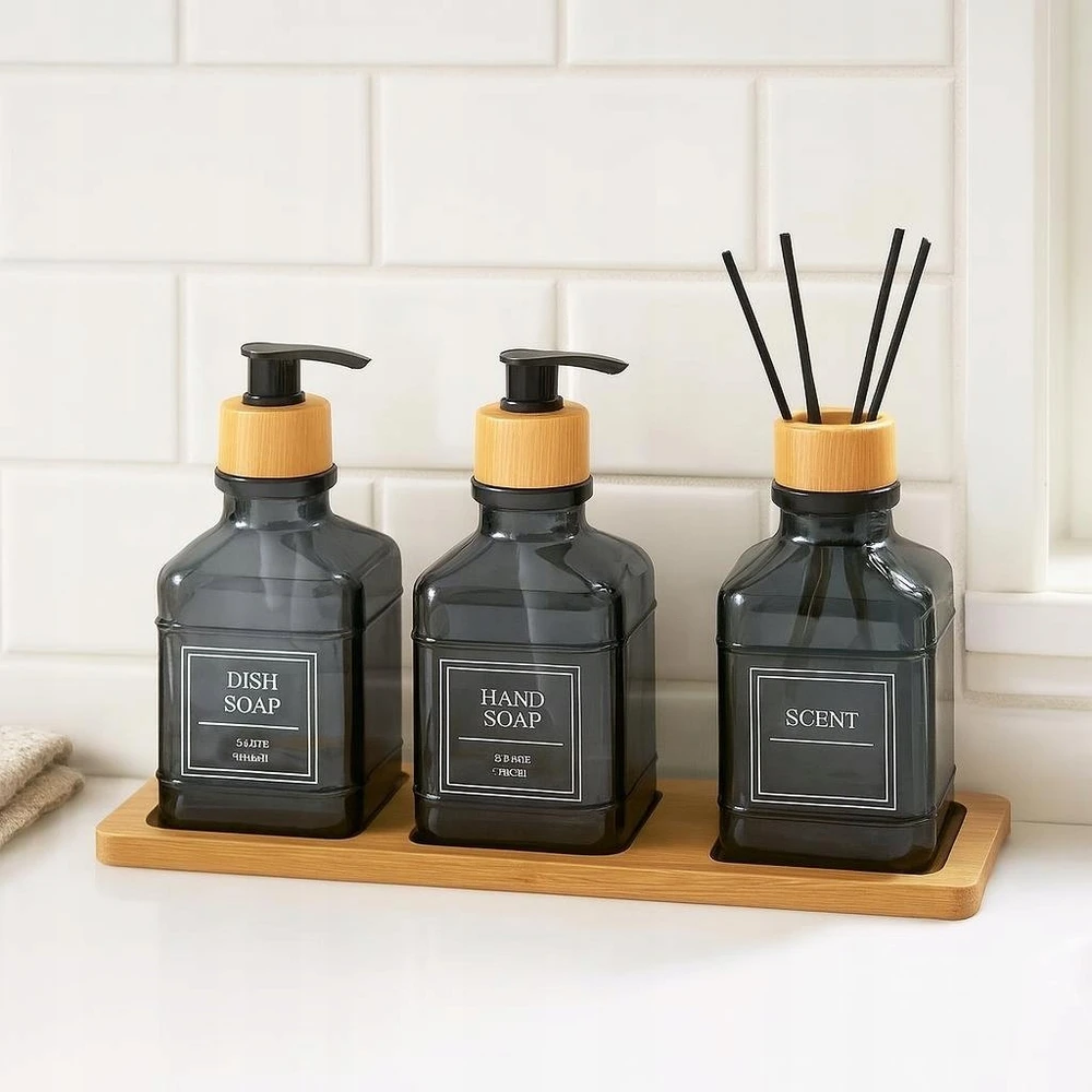 Bathroom Solutions Bamboo Vonios kambario komplektas su stikliniu difuzoriumi ir bambuko padėklu REN