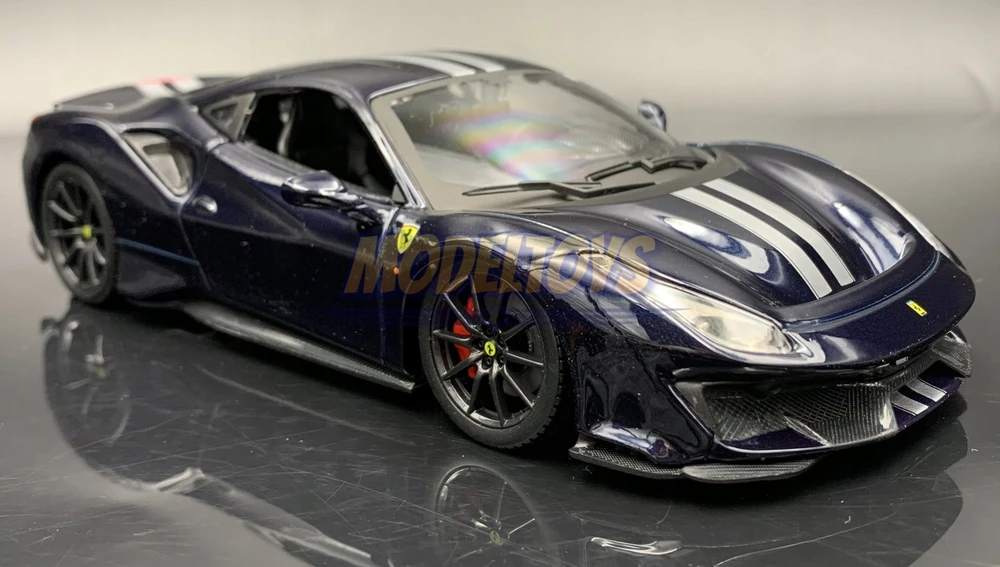 Bburago BBU 1:24 Ferrari 488 Pista BlueWithSilverStr.26026