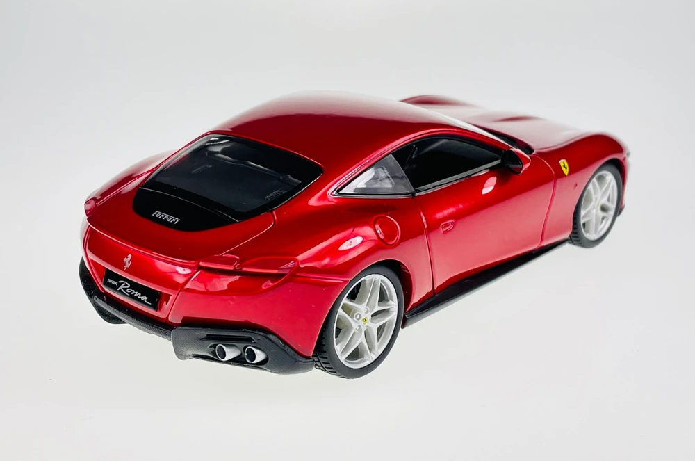 Bburago BBU 1:24 Ferrari Roma Raudona 26029 RD 60294