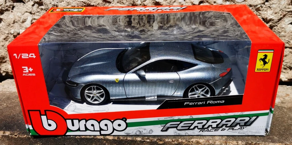 Bburago BBU 1:24 Ferrari Roma Raudona 26029 RD 60294