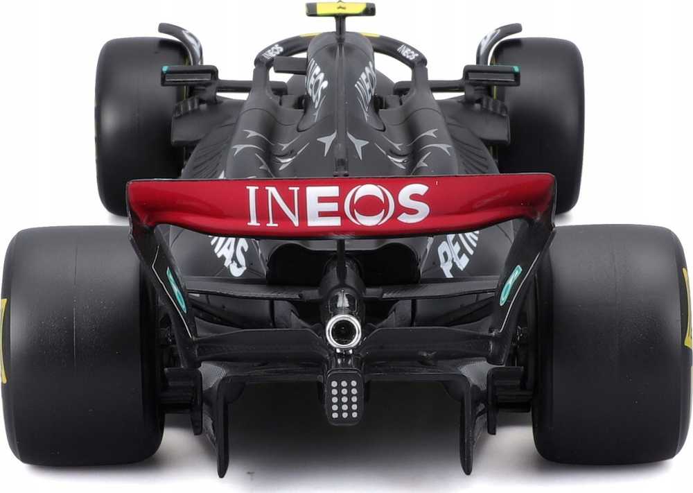Bburago BBU 1:24 Formula F1 Mercedes-AMG 28028_44 80285 (Ekspozicinė prekė)