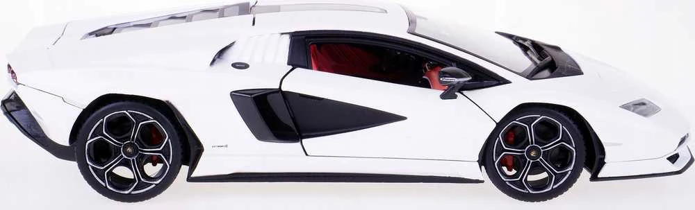 Bburago BBU 1:24 Lamborghini NI Count.800-4 Baltas 21102WT