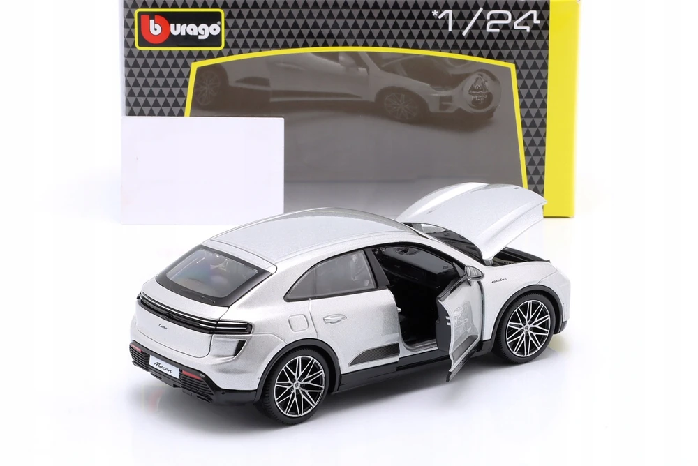Bburago BBU 1:24 Porsche Macan Turbo Electric 21114