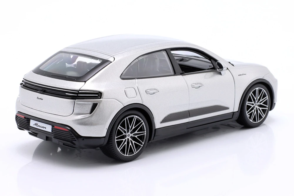 Bburago BBU 1:24 Porsche Macan Turbo Electric 21114