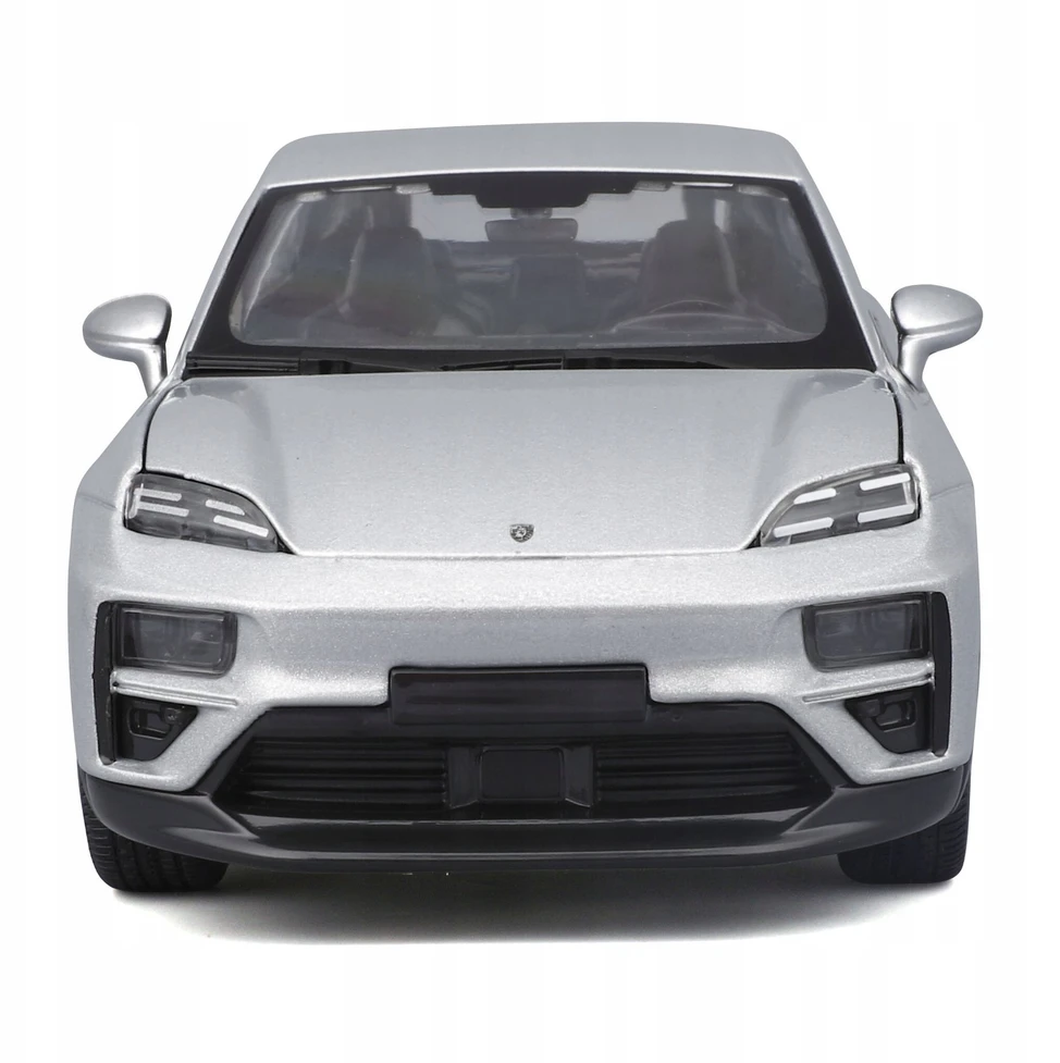 Bburago BBU 1:24 Porsche Macan Turbo Electric 21114