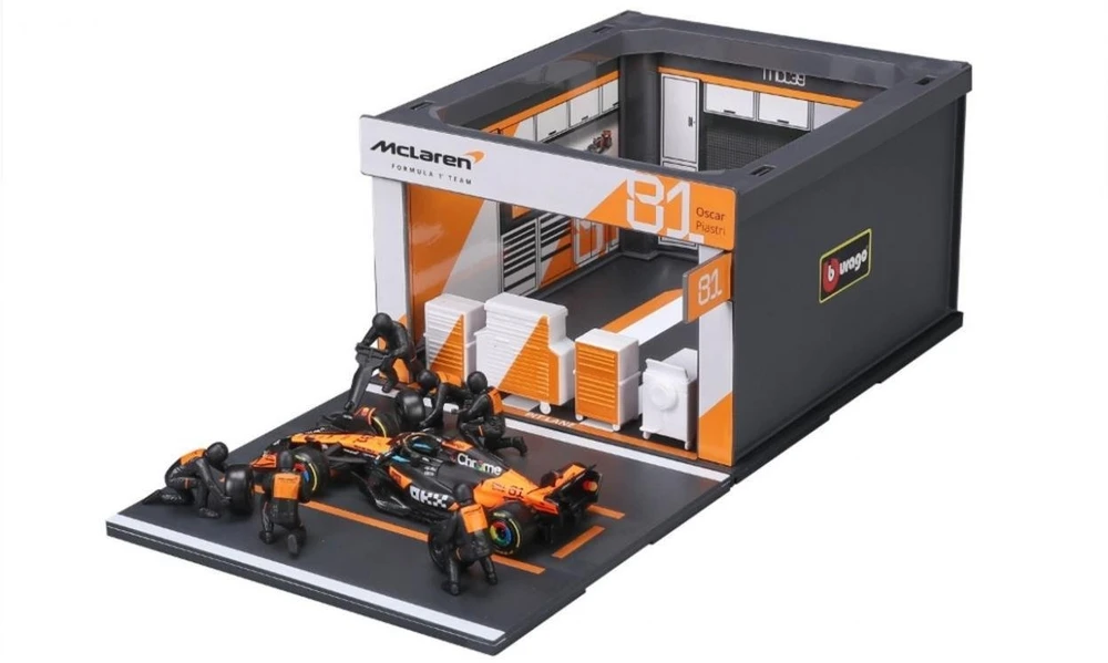 Bburago BBU 1:43 Formula McLarenTeam 81 O.Piastri 38457