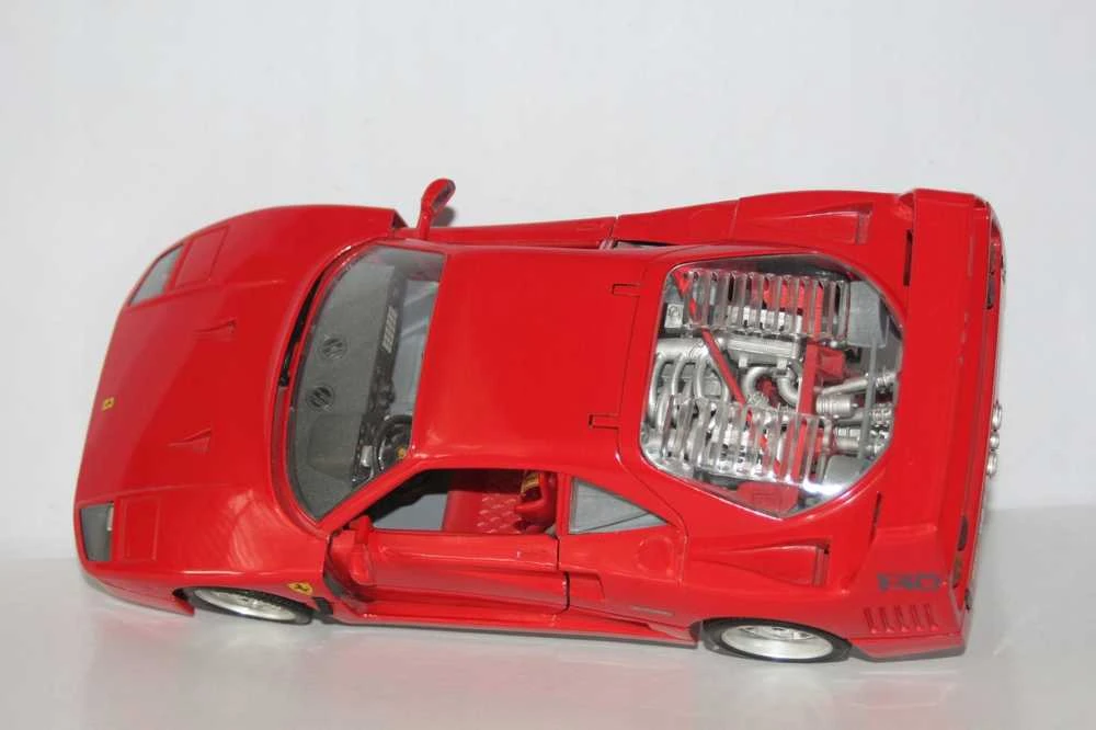 Bburago 1:43 Automobilis Ferrari, asorti.