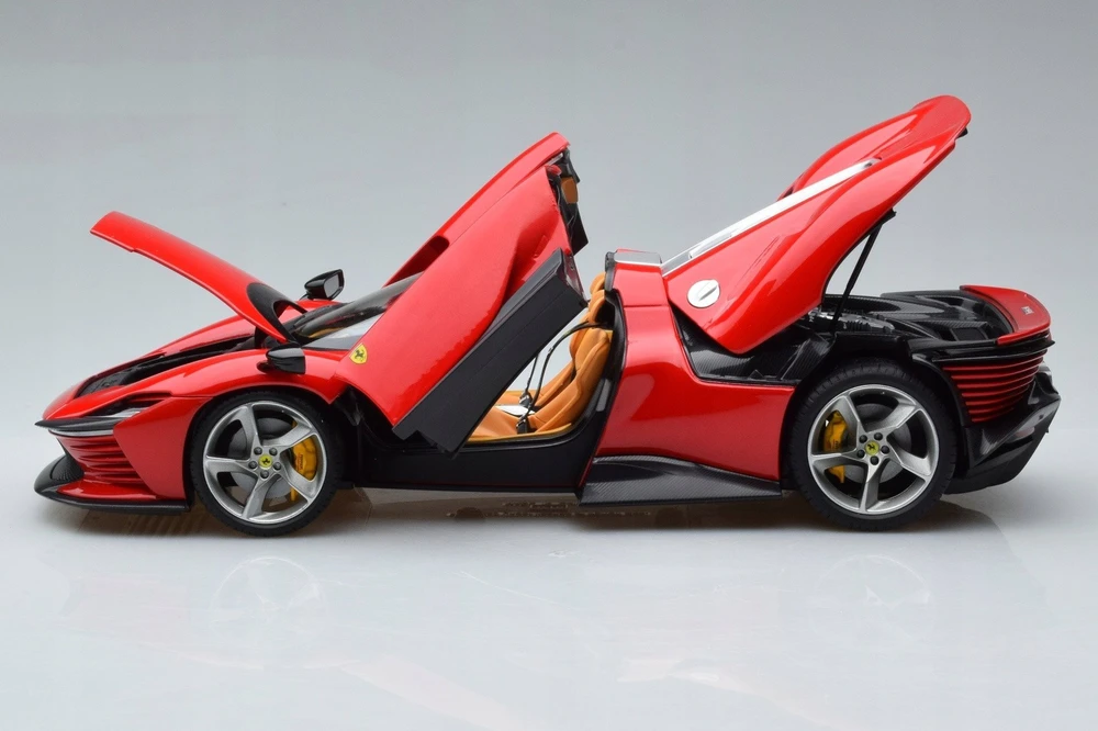 Bburago Ferrari Daytona SP3 Raudona 1:18 BBURAGO