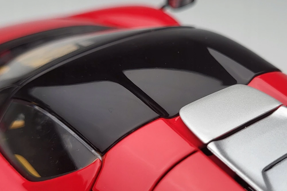 Bburago Ferrari Daytona SP3 Raudona 1:18 BBURAGO