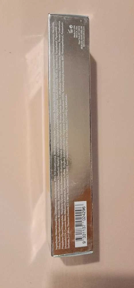 Becca Skin Love dimetikono drėkinamasis skystas makiažo pagrindas su porcelianu, 35 ml