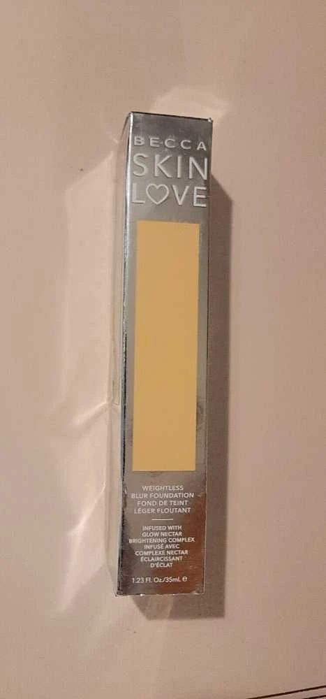 Becca Skin Love dimetikono drėkinamasis skystas makiažo pagrindas su porcelianu, 35 ml
